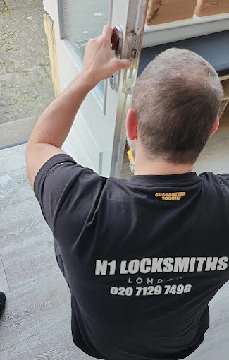 locksmith services in Mildmay