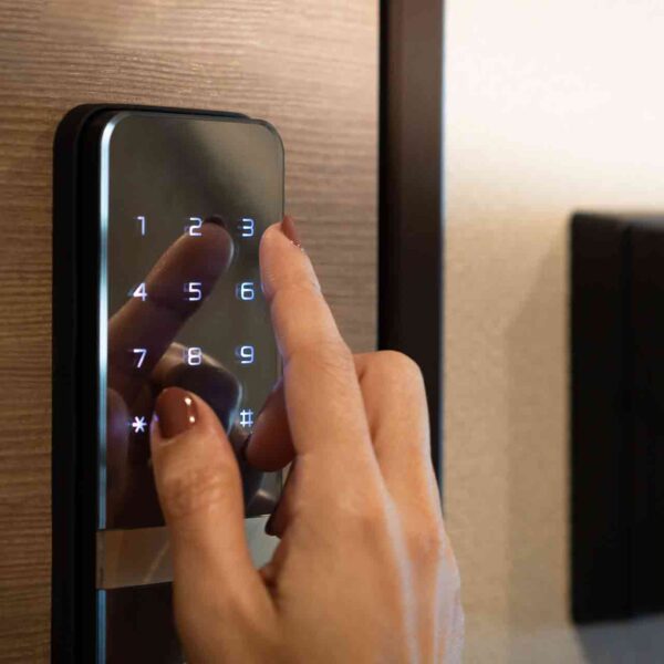 Smart Lock Installation: The Future of Home Security in Dubai