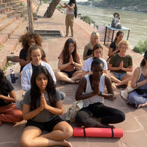 Discover the Best Yoga Retreats in Rishikesh for All Levels