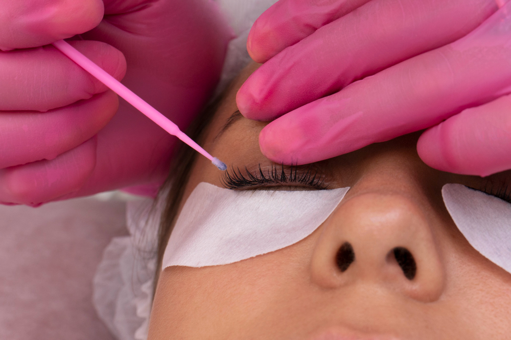 Lash Perfection: Eyelash Extension Services for You.